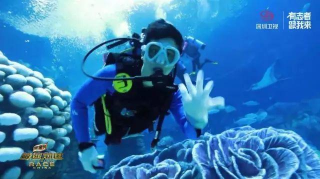 首台套全海况百千瓦气动式波浪能发电装备下水